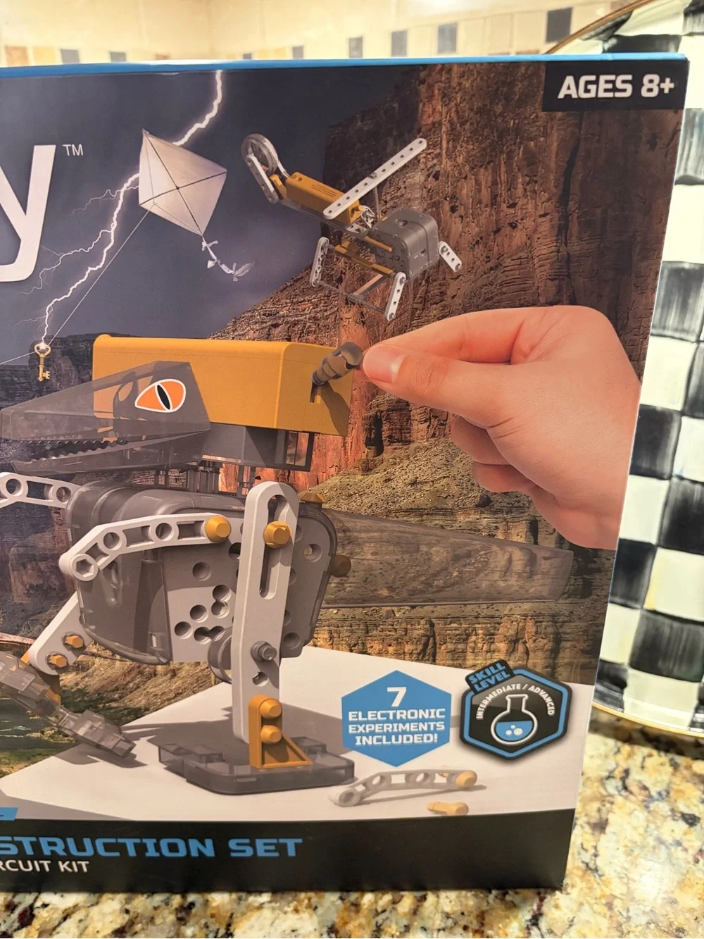 Discovery 239 piece Electricity Construction Set STEM Kit